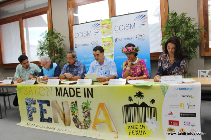 : L'équipe de la CCISM, organisatrice du salon et Miss Tahiti, Vaea Ferrand, qui sera aussi présente.