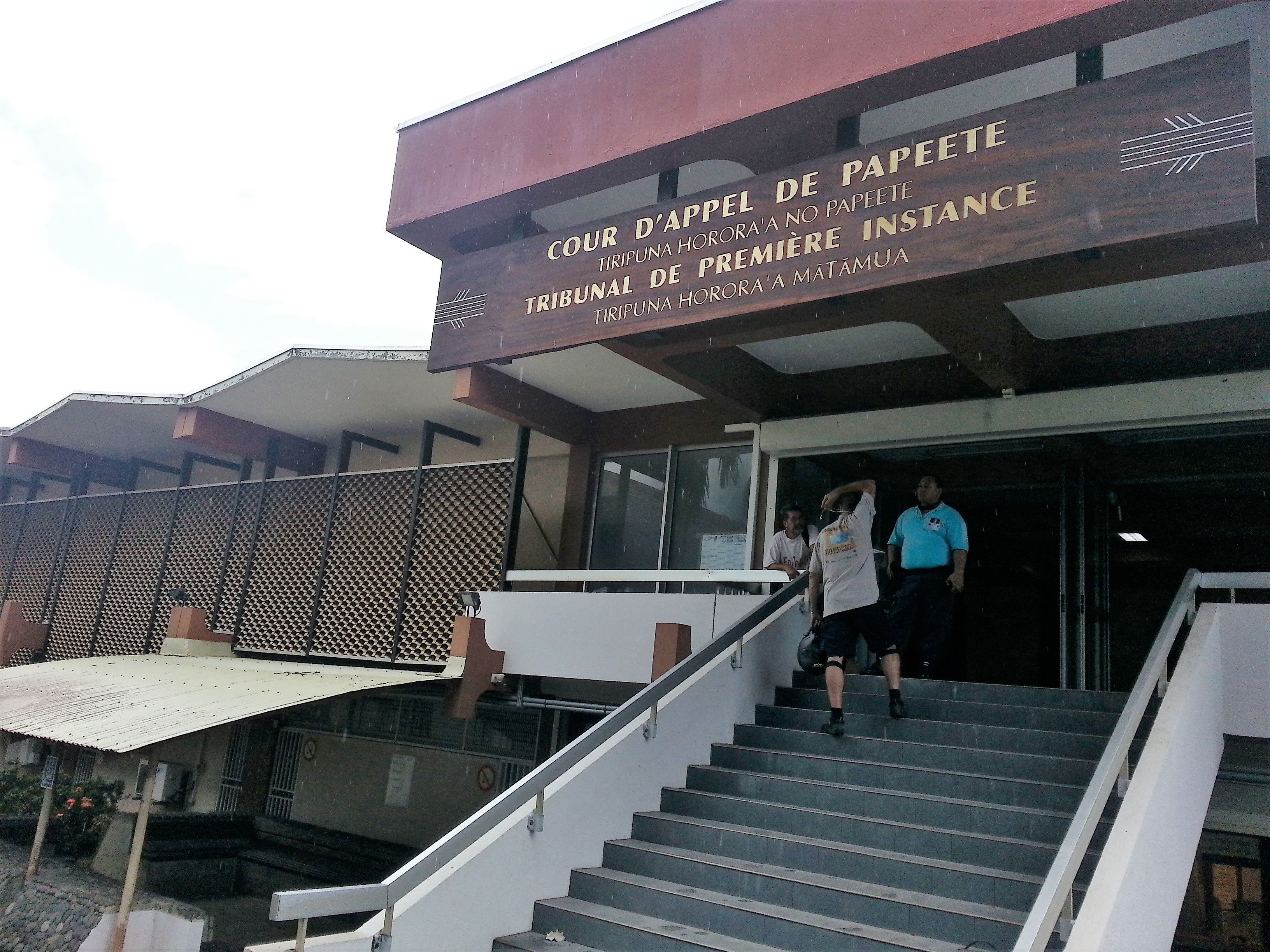 Les éducateurs s'étaient laissé aller à des attouchements et à des fellations sur quatre adolescents.