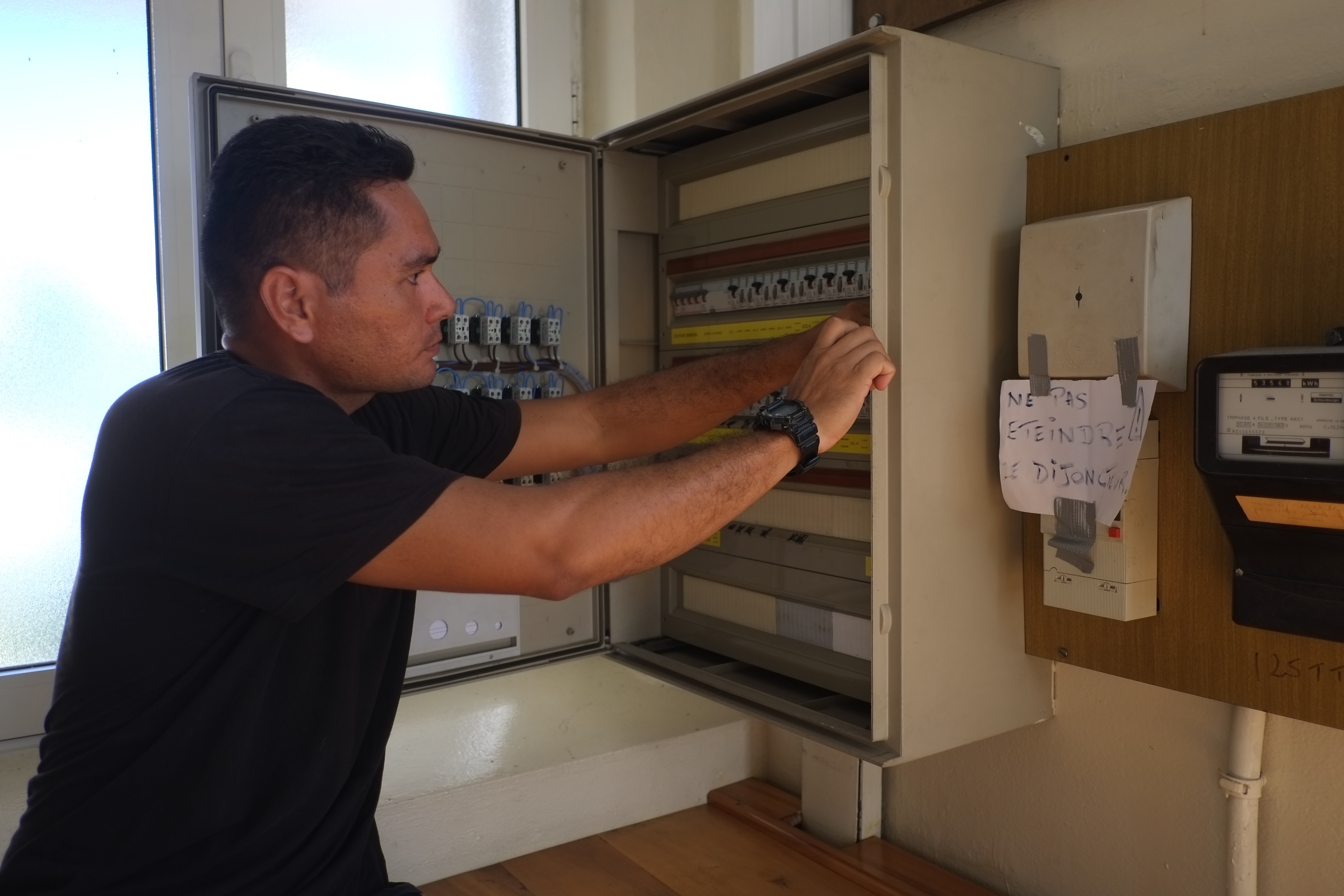 Mickaël Herlemme, électricien labellisé CLCE