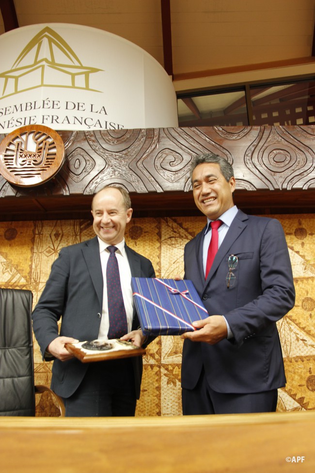 Marcel Tuihani accueille Jean-Jacques Urvoas  