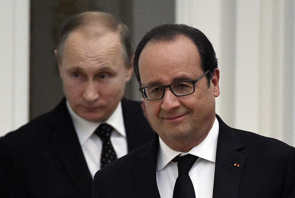 Après de nouveaux soupçons sur Fillon, Hollande et Poutine s'invitent dans le débat