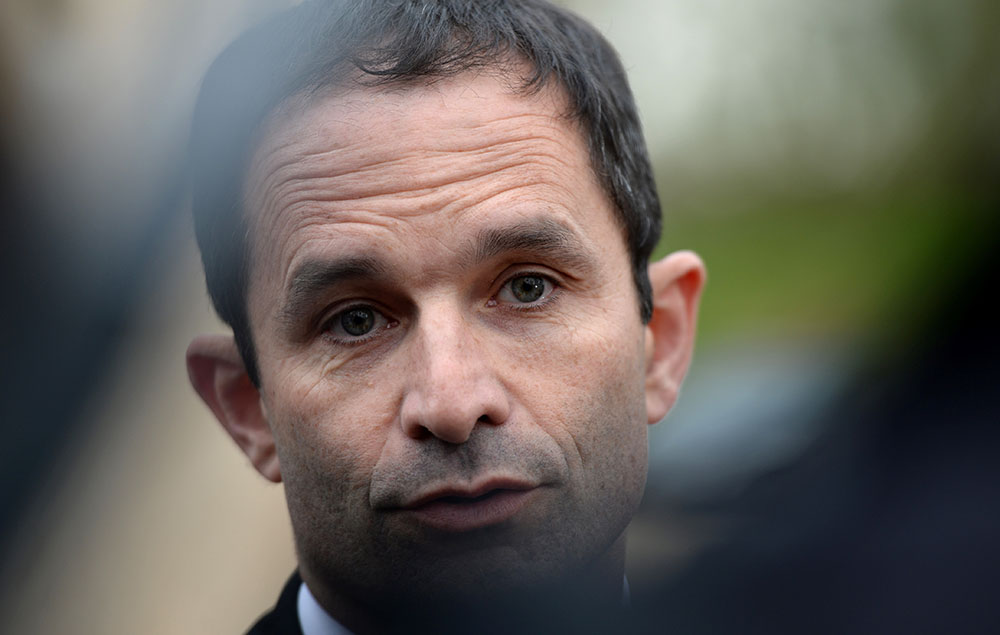 Hamon dévoile son projet pour les personnes en situation de handicap