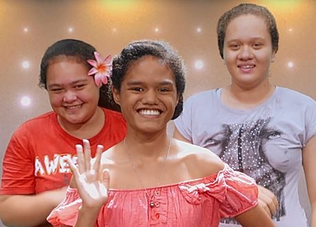 Ces trois jeunes filles de 14 ans qui forment "Les dingos" ont eu le courage de se présenter dans la nouvelle catégorie "Teen".