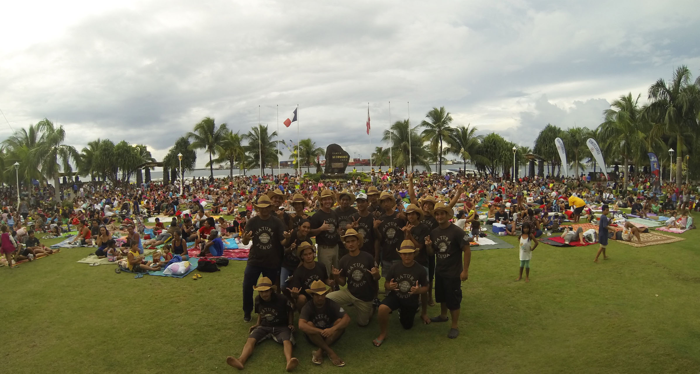 La soirée cinéma en plein air, organisée samedi dernier dans les jardins de Paofai, a rassemblé une nouvelle fois beaucoup de monde. Ce rendez-vous, devenu incontournable en quelques années, attire en effet près de 15 000 spectateurs par an.