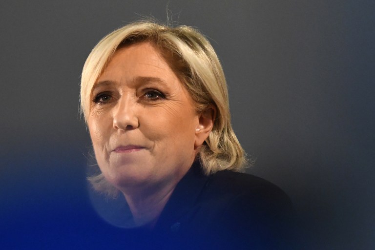Marine Le Pen : "Il est peut-être inéligible mais il reste le porte-parole des aspirations de la majorité des Polynésiens"