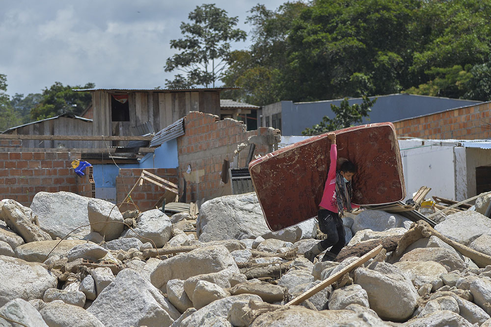 Coulée de boue en Colombie: 290 morts selon un nouveau bilan