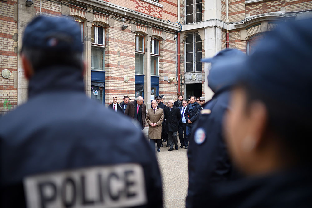 Les officiers de police judiciaire autorisés à fouiller les bagages dans les transports parisiens