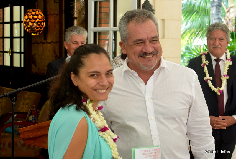 Vairea Cheung Piou a lancé le projet Tahiti Customize pour recycler les vieux vêtements.