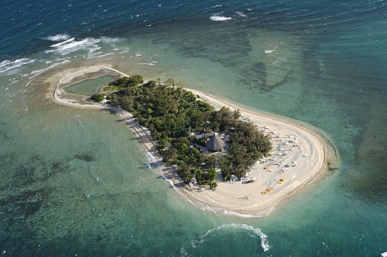 Deux morts et un disparu dans une collision entre deux navettes maritimes à Nouméa