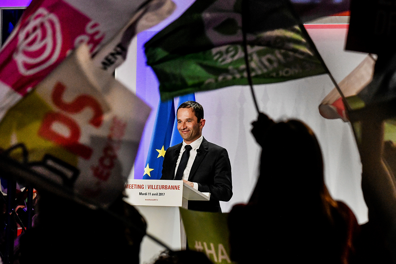 Hamon dévoile son plan pour créer un million d'emplois en France