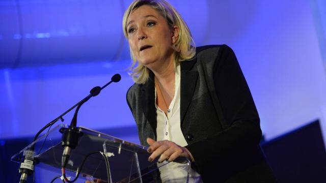 Le QG de campagne de Marine Le Pen visé par une tentative d'incendie, la piste criminelle privilégiée