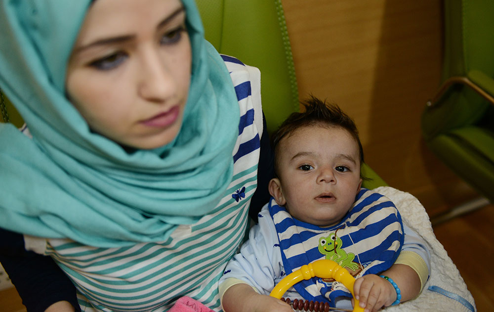 Un bébé à huit bras et jambes opéré avec succès en Inde