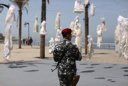 A Beyrouth, des robes de mariée pour dire "non" à une loi sur le viol