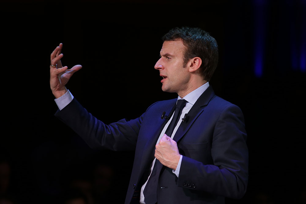 Pour la première fois, la Licra soutient un candidat, Macron