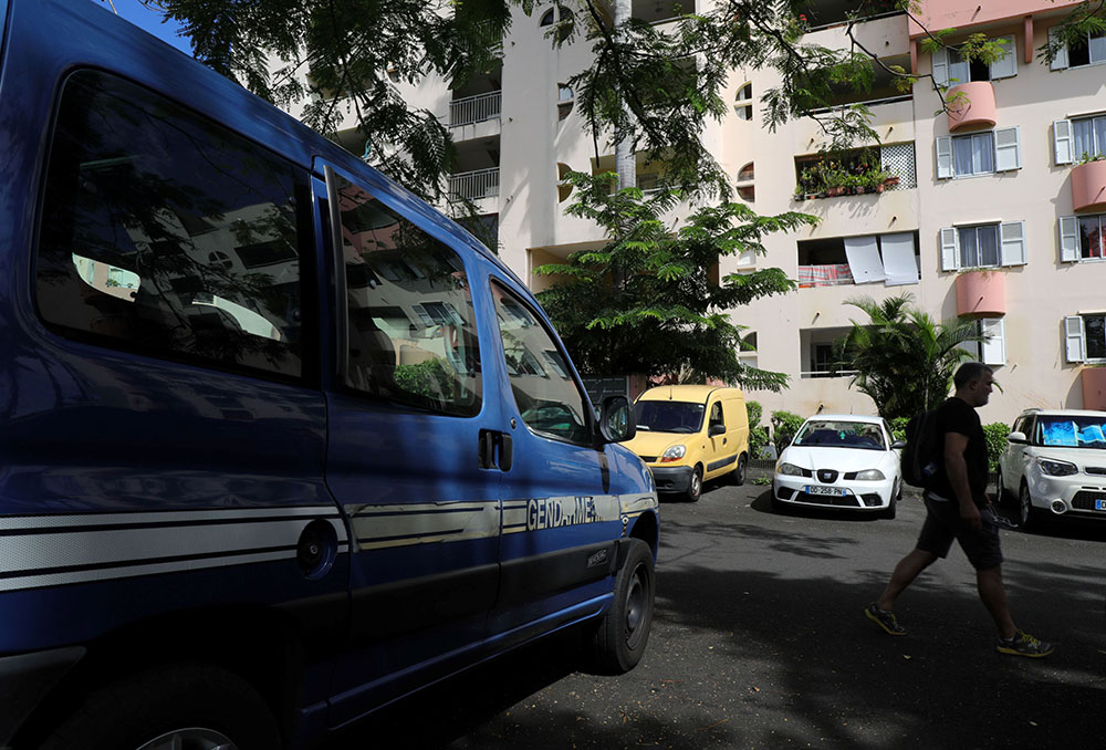 La Réunion: 2 policiers blessés par un homme "soupçonné de radicalisation"