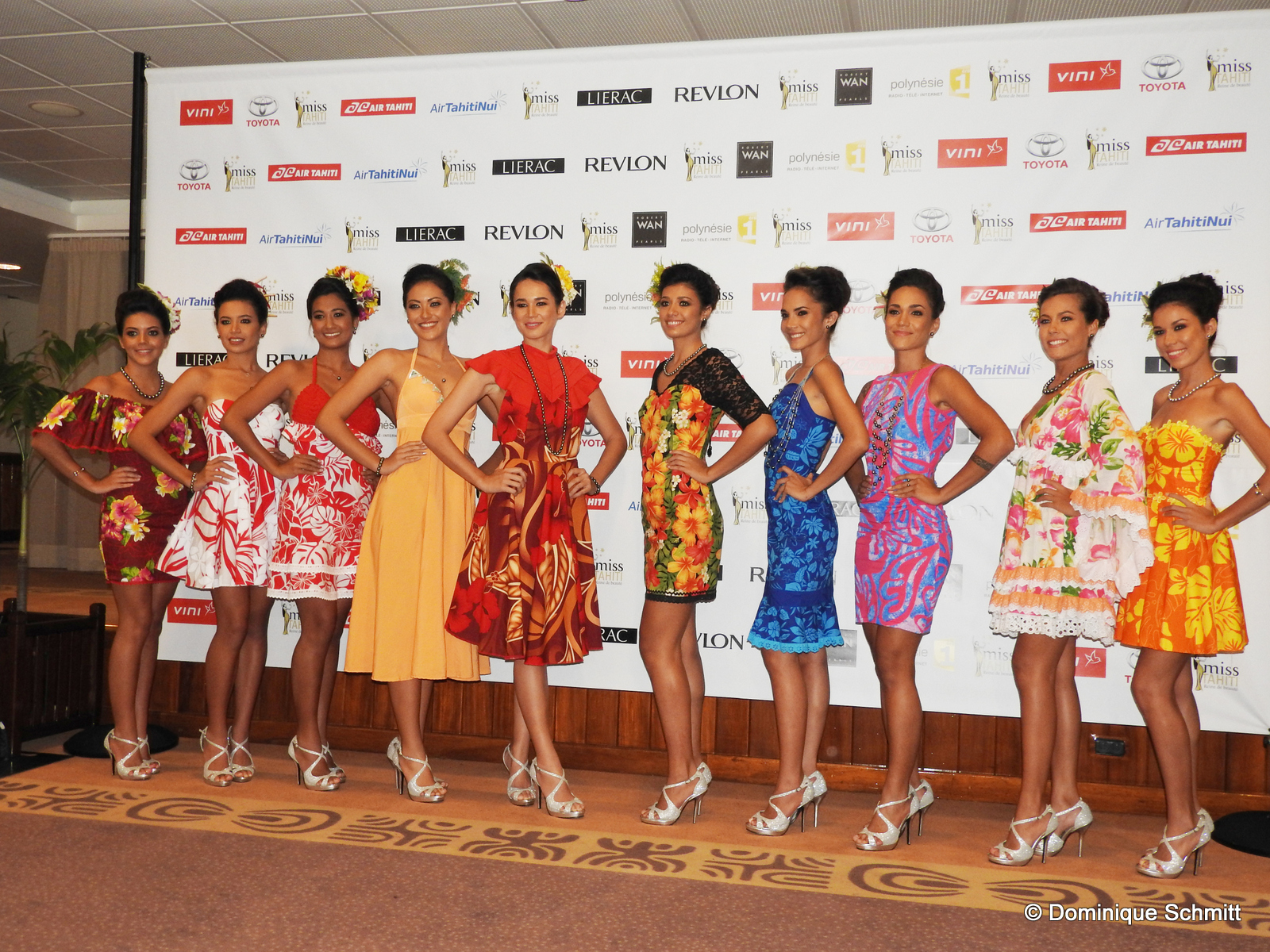 Vous pouvez voter dès à présent pour votre candidate préférée, la voix du public comptera pour 25 % de la note finale.