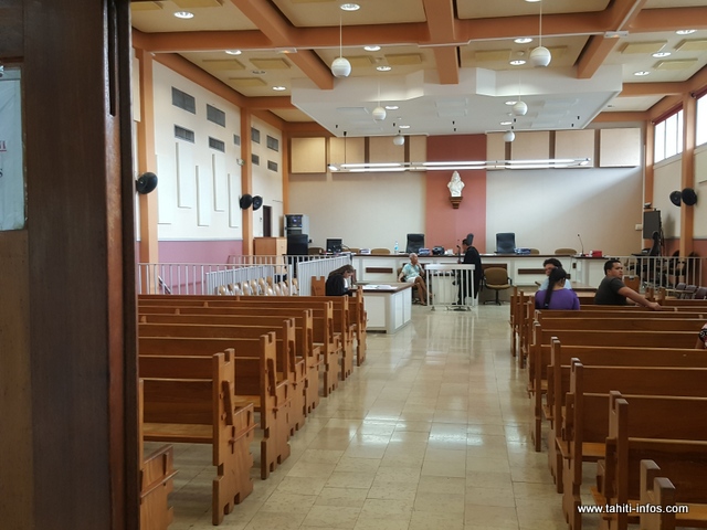 Des petits trafiquants d'ice condamnés à de la prison ferme