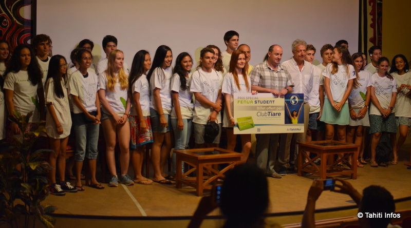 Les parents ont mitraillé de photos leurs petits génies à la remise des prix.