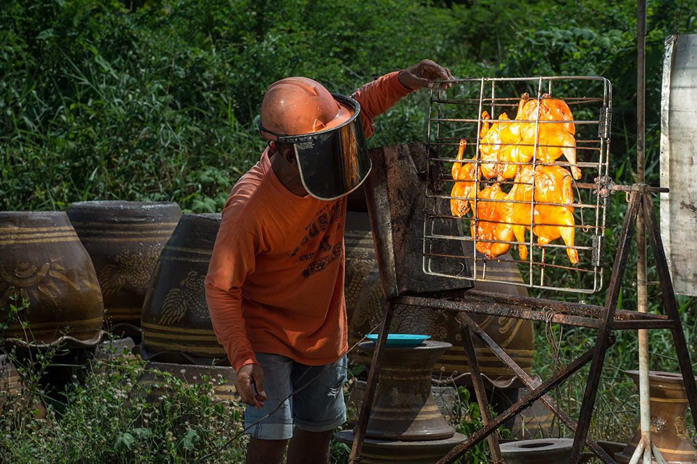 En Thaïlande, quand le poulet solaire devient populaire