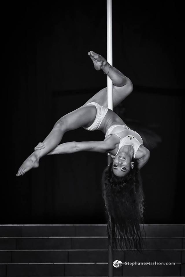 Vaiana Mahinui, la directrice de l'école Tahiti Pole Art, est aussi la responsable des chorégraphies.