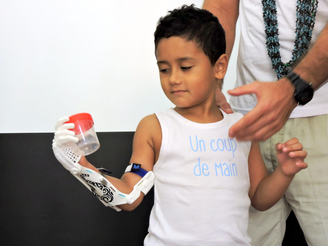 Une nouvelle main pour Manaiti