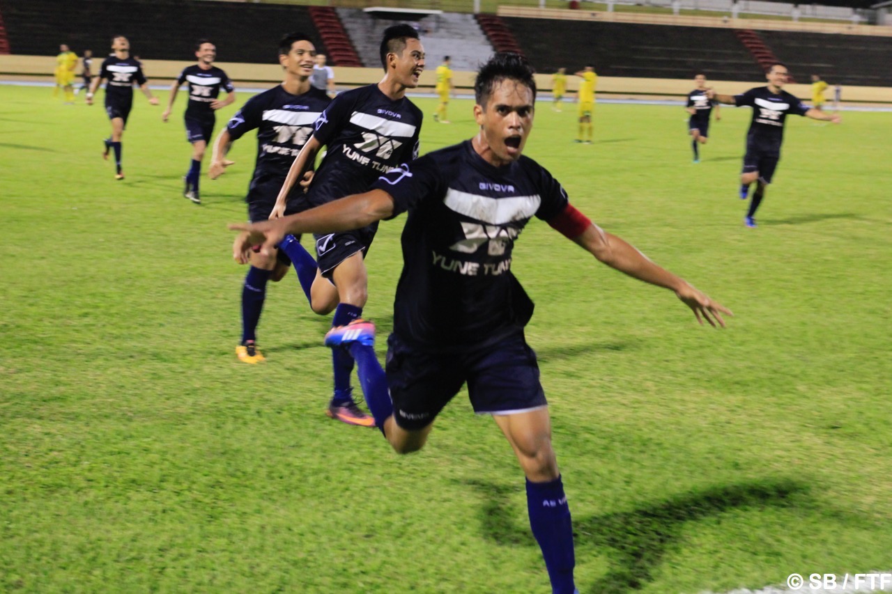Teaonui Tehau, meilleur buteur du championnat de Ligue 1 Vini