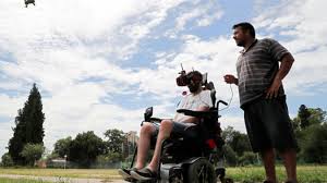 Voler à 150 km/h, le défi d'un tétraplégique en quête d'adrénaline