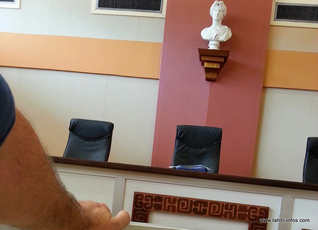 Le jeune voleur avait été maîtrisé sur place, dans l'école, par des voisins qui avaient repéré l'intrus. Il s'est excusé ce lundi à la barre du tribunal.