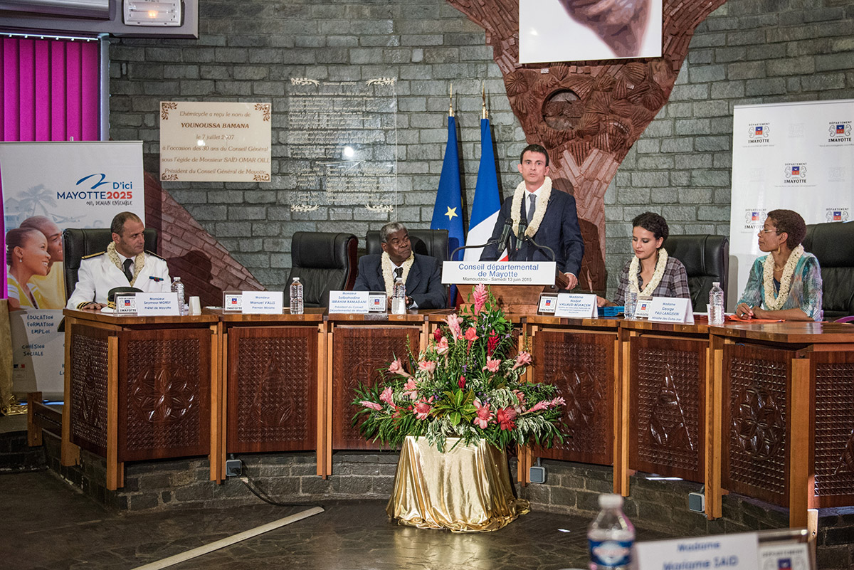 A Mayotte, le Conseil départemental conserve "un effectif pléthorique"