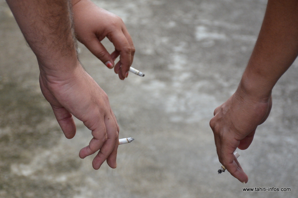 Page enfant, Tabac : les liaisons dangereuses