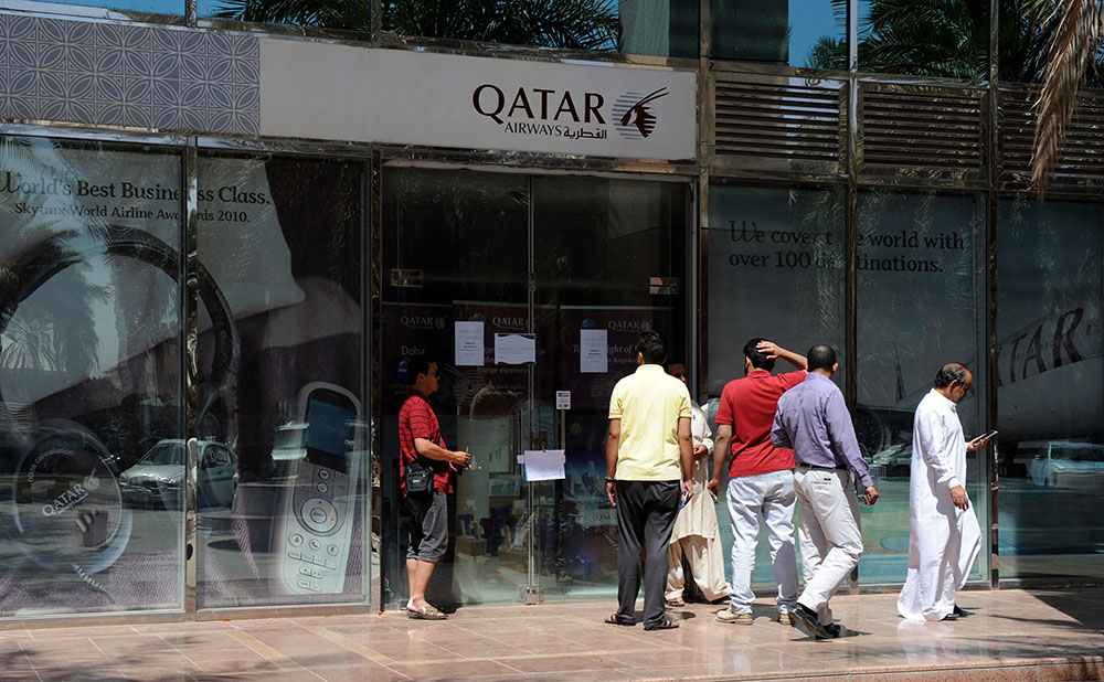 L'Arabie saoudite et les Emirats accentuent la pression sur le Qatar