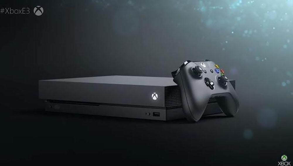 Microsoft dévoile sa nouvelle console Xbox One X face à Sony
