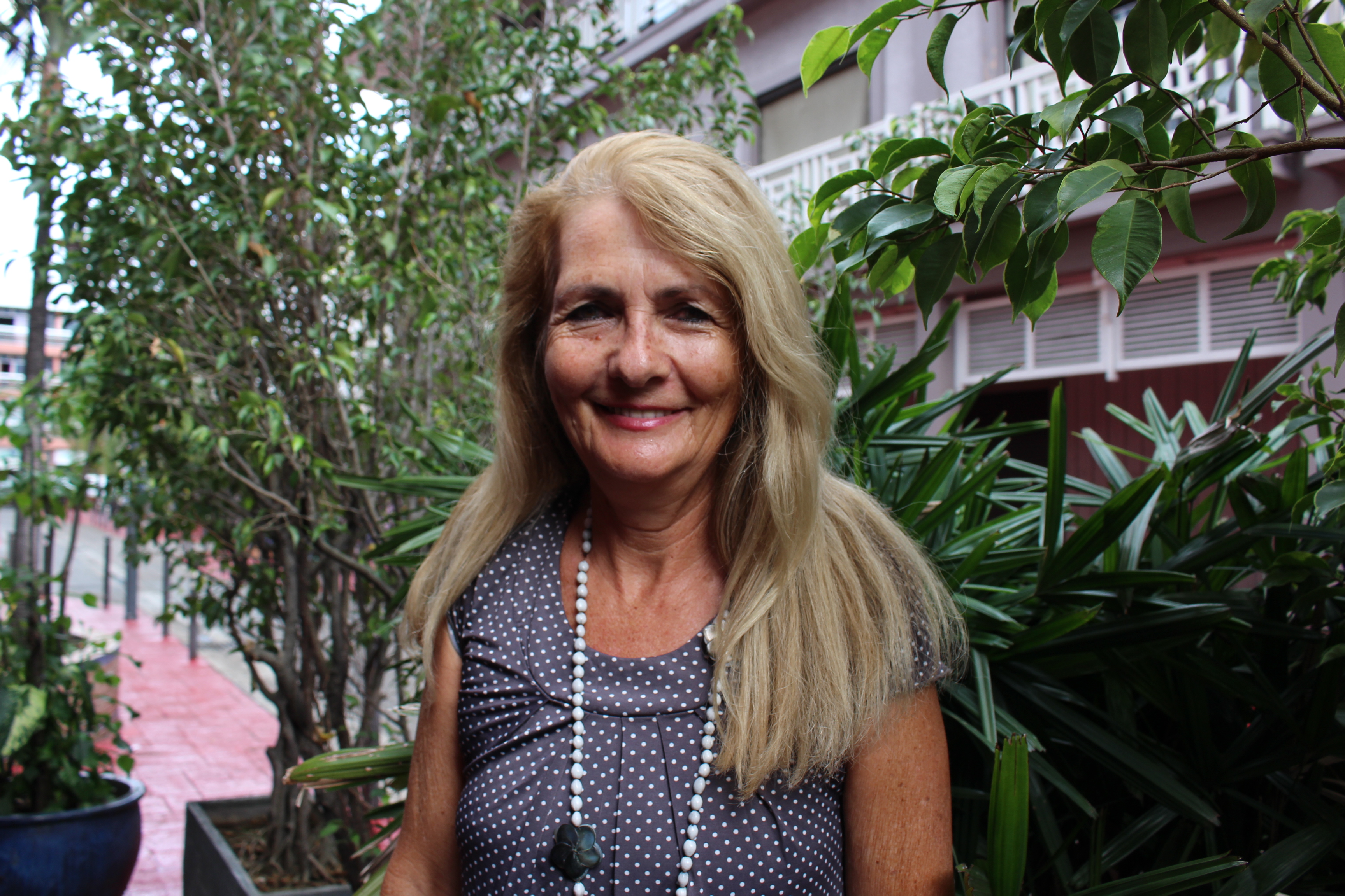 Avec Wallis découvre Tahiti il y a 250 ans, Corinne Raybaud "n'a pas la prétention d'être exhaustive" mais "de faire redécouvrir cet instant oublié d'histoire".