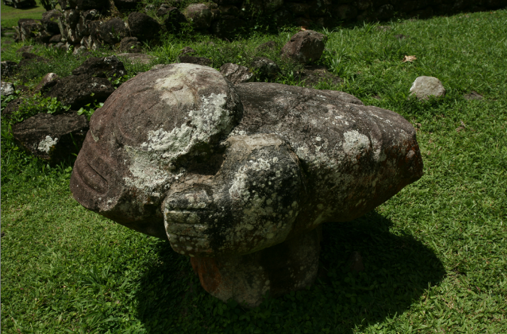 Carnet de voyage - Les « tiki toa » de Hiva Oa