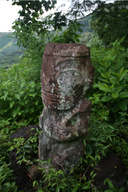 Carnet de voyage - Les « tiki toa » de Hiva Oa