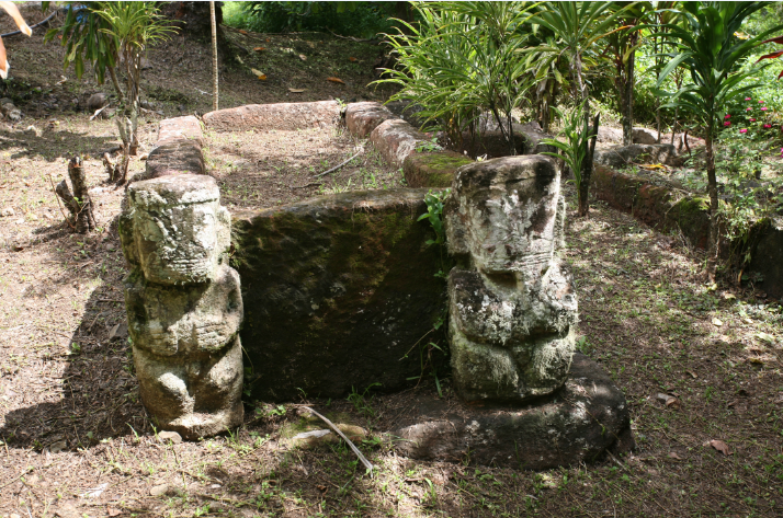 Carnet de voyage - Les « tiki toa » de Hiva Oa