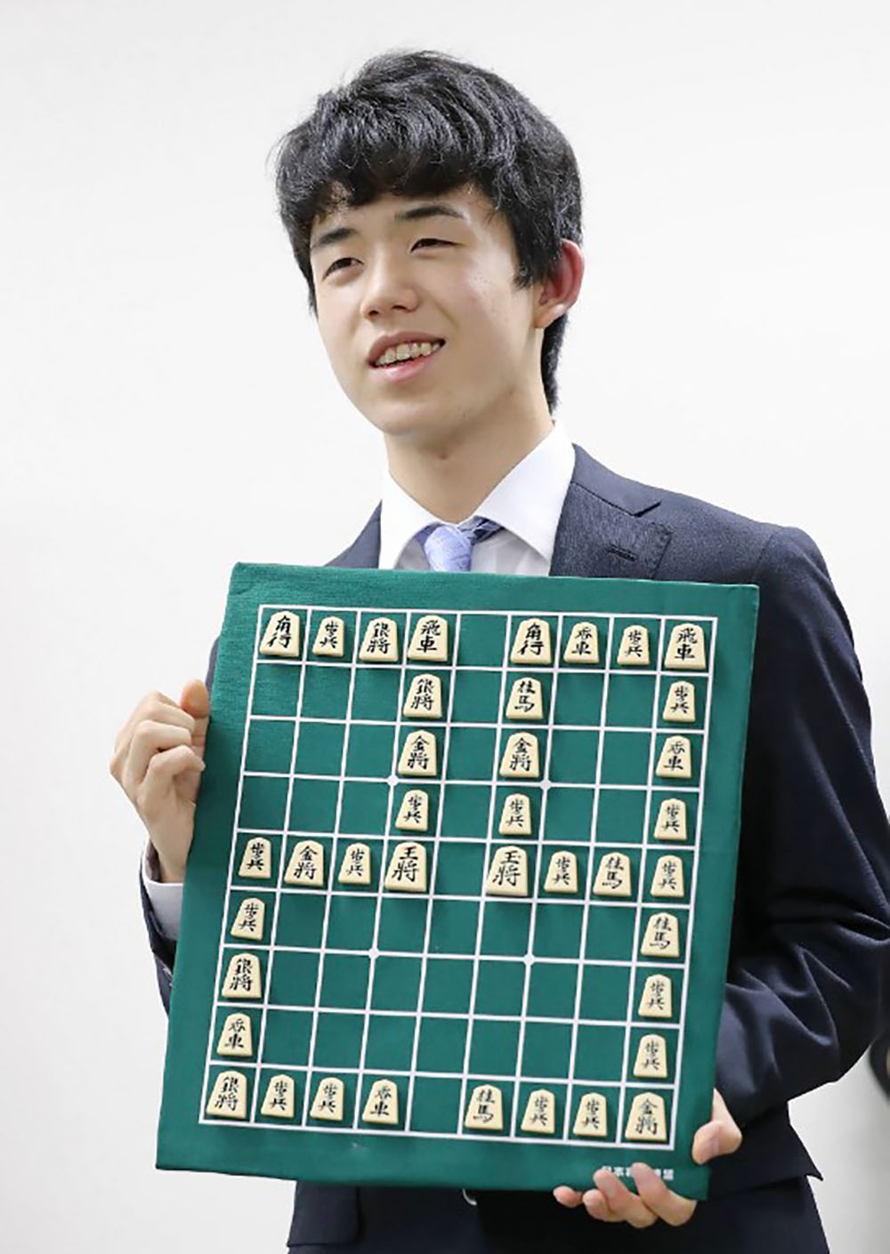 Japon: un jeune prodige des échecs nippons épate l'archipel