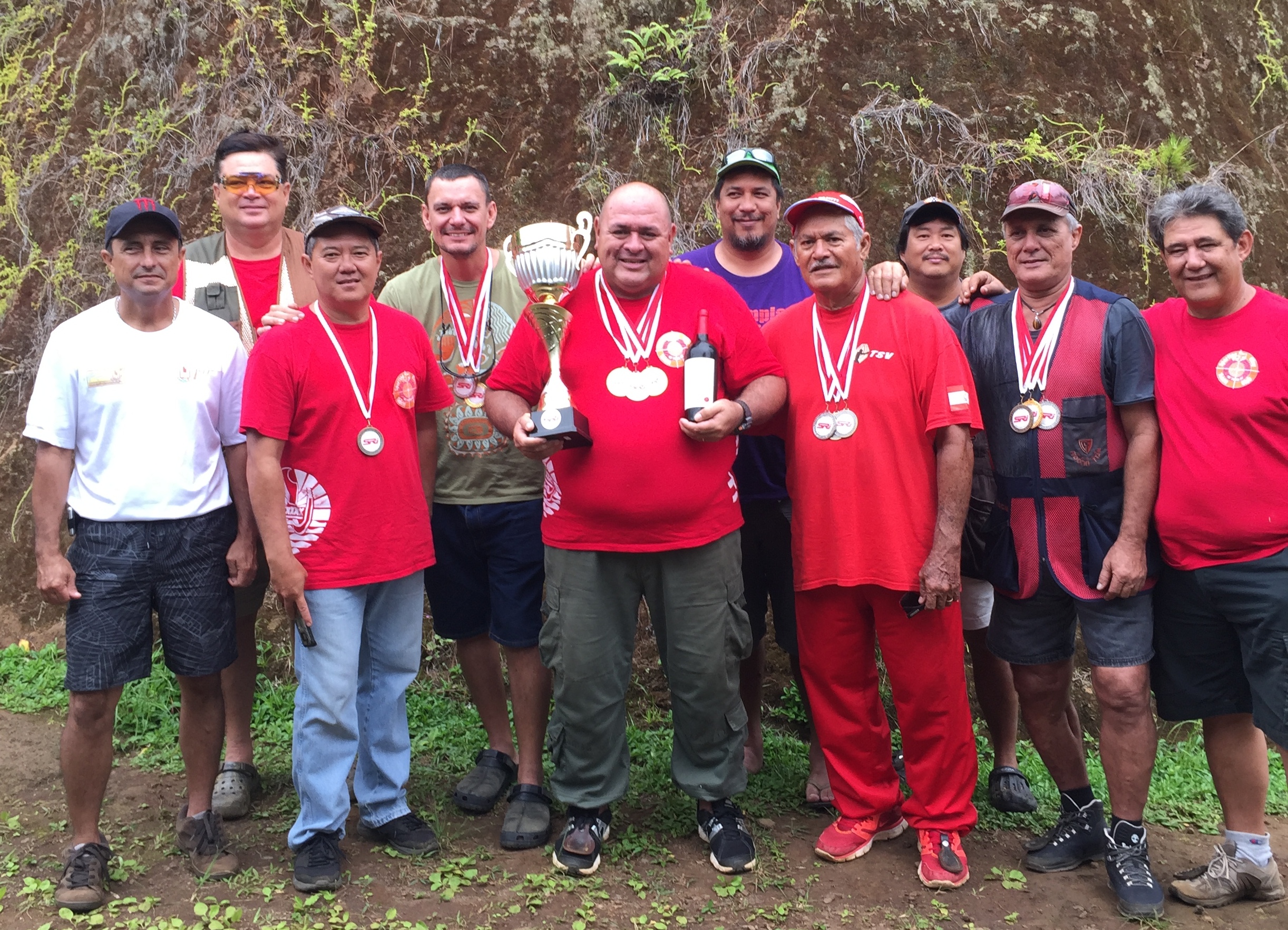 Les trois meilleurs tireurs de Polynésie, Francis Sanford, Teiki Nanai et Tuana Degage se préparent pour le championnat du monde de Ball-trap qui aura lieu à Megève (Haute-Savoie) le mois prochain.