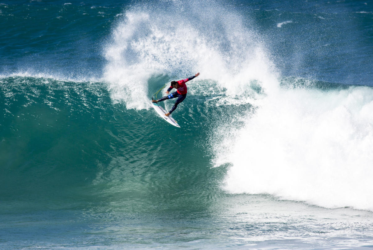 Michel Bourez a réussi son entrée en matière à J-Bay © /SL / PIERRE TOSTEE