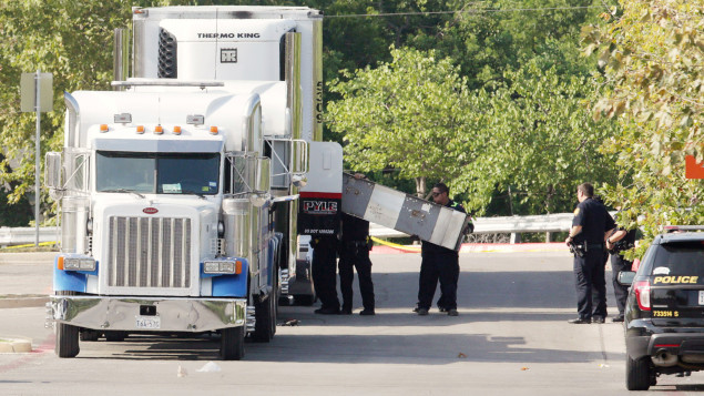 Un Américain inculpé au Texas après la mort de clandestins dans son camion