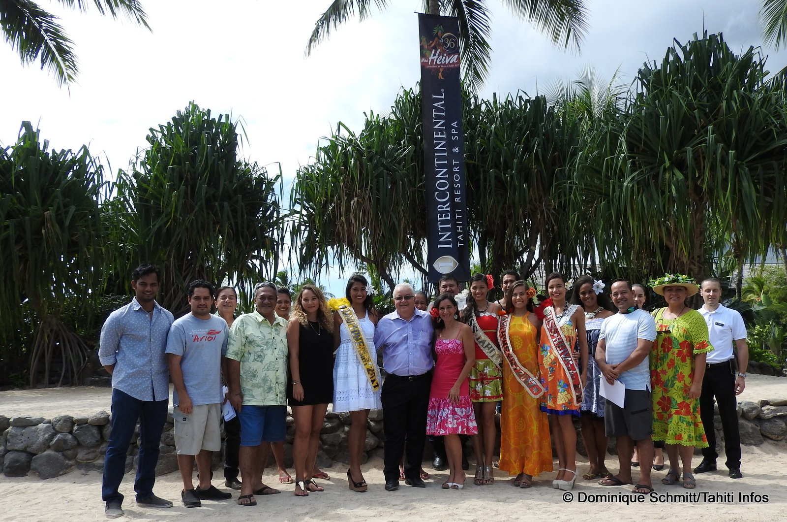 Autour de Miss Tahiti 2017 et ses dauphines, qui seront présentes chaque soir, les représentants des groupes et les organisateurs du Mini Heiva sur la scène du motu de l'InterContinental.