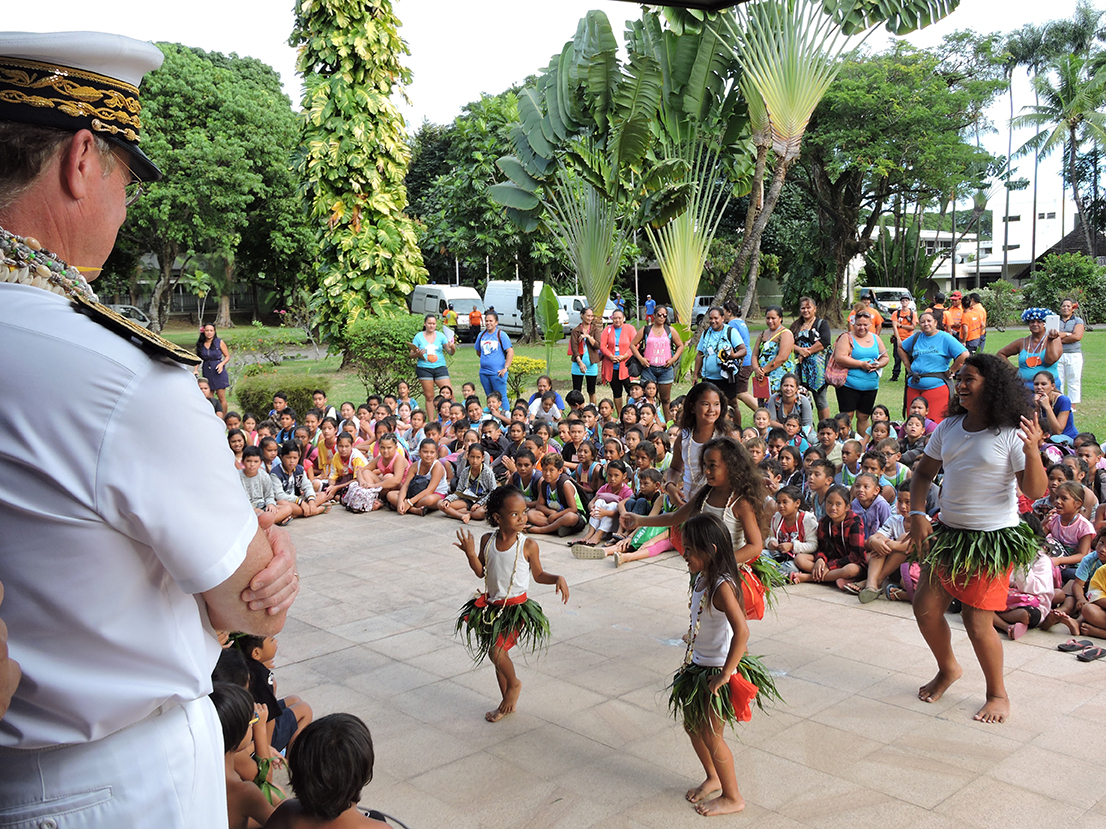 Une danse avait été préparée par les enfants en l'honneur de René Bidal.
