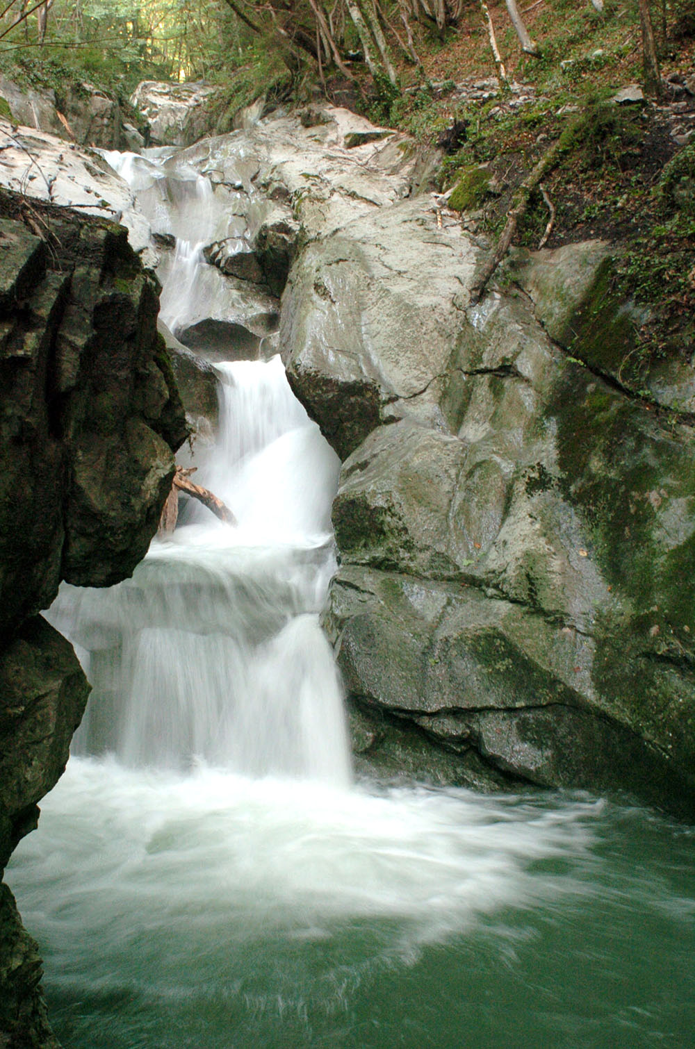 Hautes-Alpes: enquête pour homicide involontaire après la mort d'un enfant en canyoning