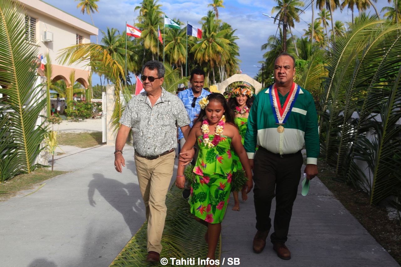 Lors de l'inauguration des Jeux des Tuamotu Est
