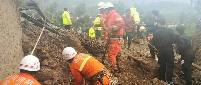 Séisme en Chine: les autorités craignent jusqu'à 100 morts