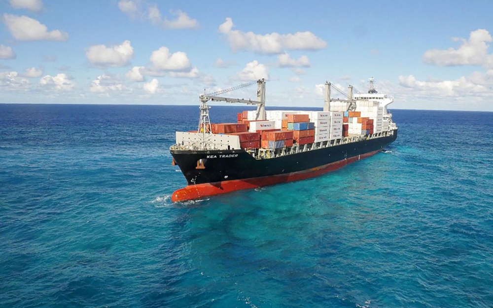 N-Calédonie: Fin des opérations de pompage du fioul d’un porte-conteneur échoué