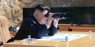 Corée du Nord: Kim briefé sur un plan pour tirer des missiles près de Guam