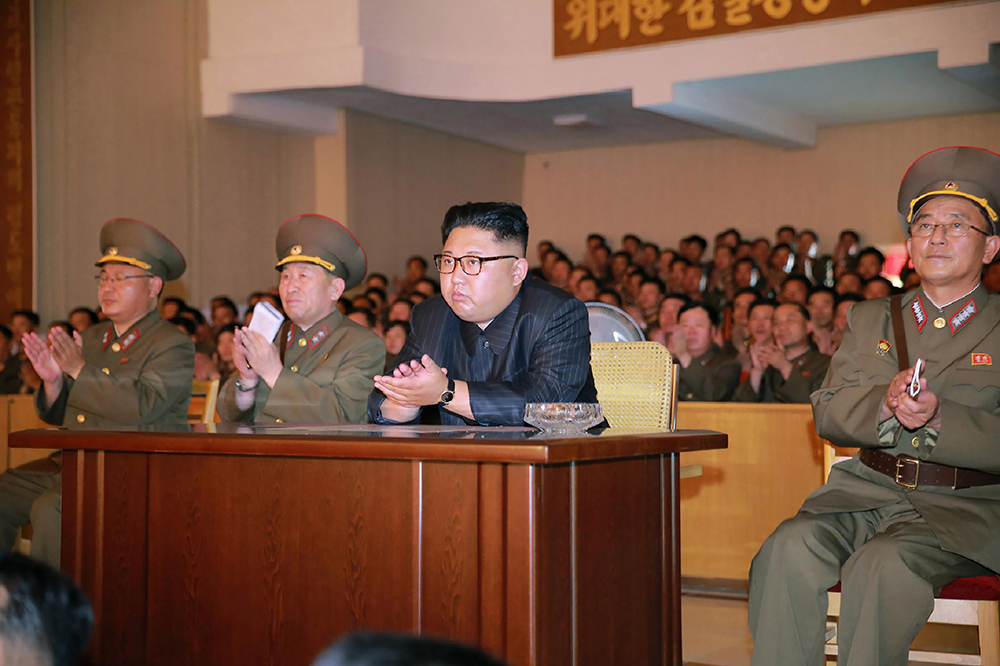 Kim Jong-Un met sur pause le projet de tirs vers Guam