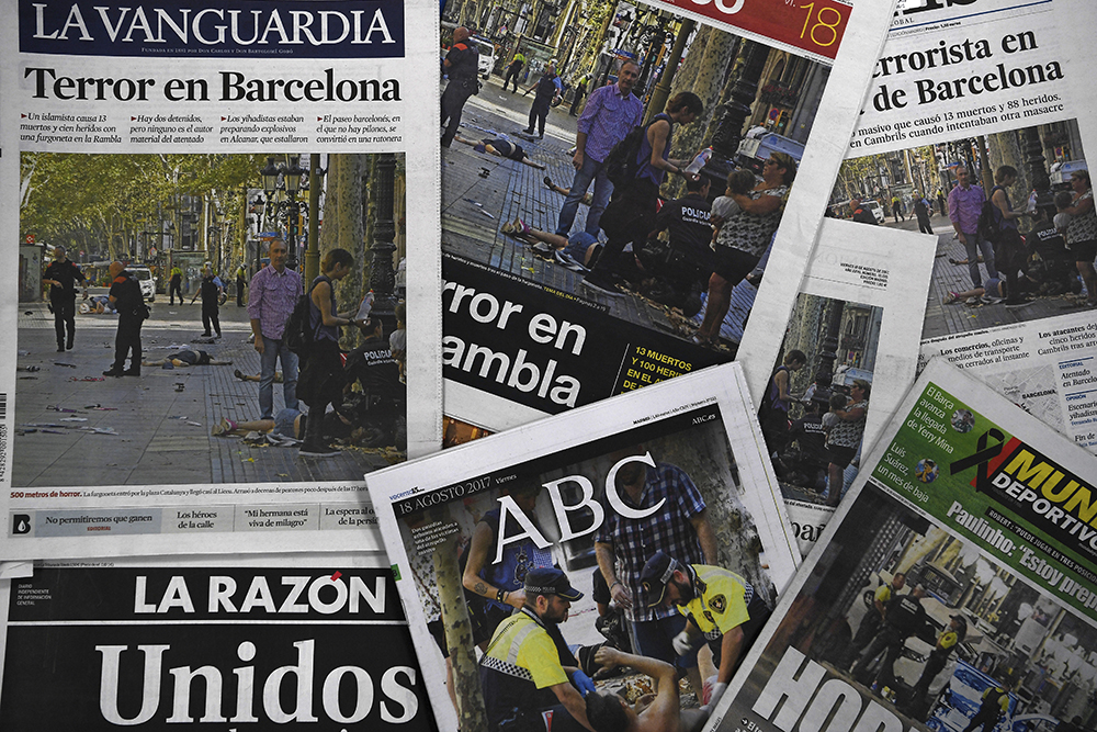Attentats à la voiture bélier à Barcelone et Cambrils: 13 morts, 5 "terroristes présumés" tués