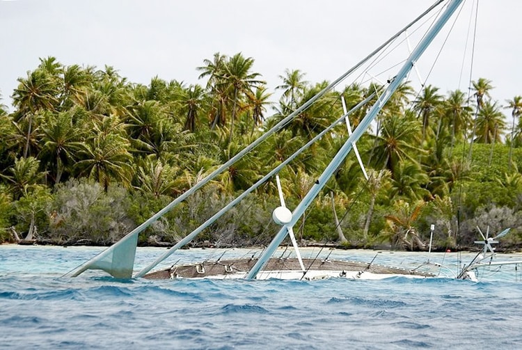 Echouage du voilier Bethel II à Ahe